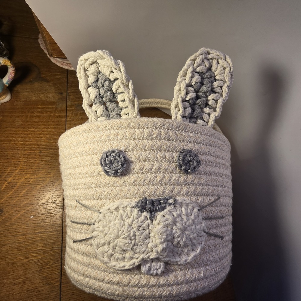 Woven Braided Rope Easter Bunny Rabbit Basket 8" Diam 5.75" H - Picture 9 of 13